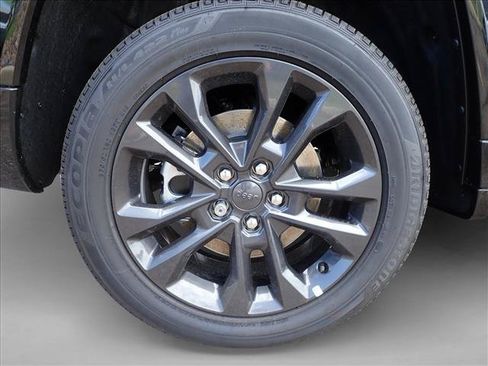 New 2026 Jeep Grand Cherokee L Limited AWD/4WD image 7