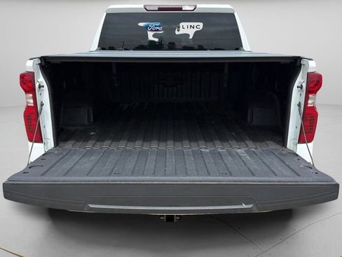 Used 2019 Chevrolet Silverado 1500 LT w/ Texas Edition AWD/4WD image 15