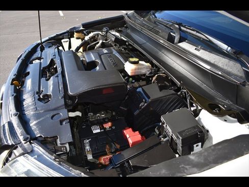 Used 2018 Nissan Pathfinder SL w/ Midnight Edition Package image 45