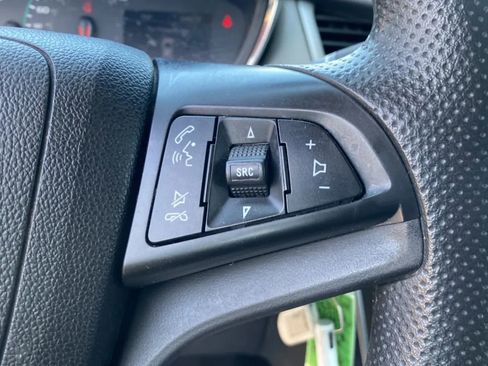 Used 2017 Chevrolet Trax LS FWD image 22