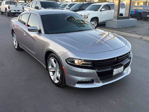 Used 2016 Dodge Charger R/T image 17