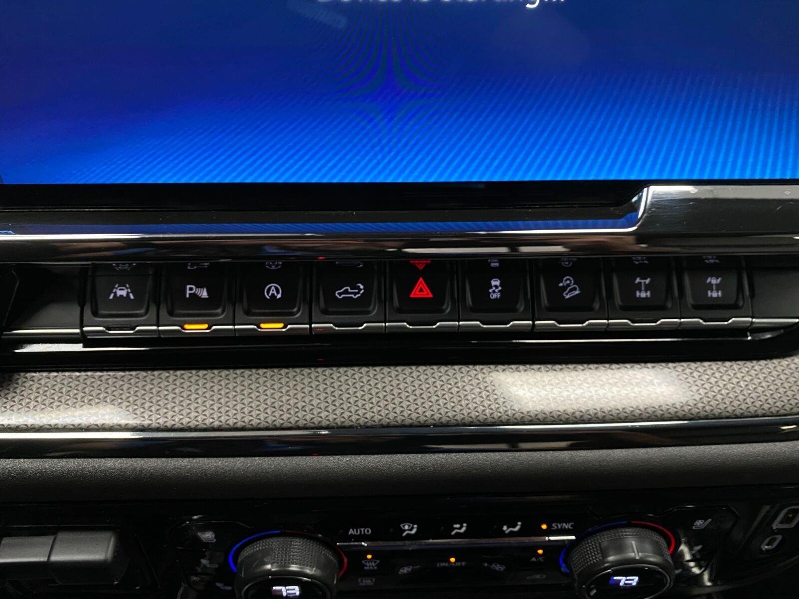 Used 2022 Chevrolet Silverado 1500 ZR2 AWD/4WD image 26