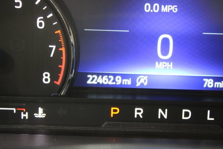 Used 2023 Ford Explorer XLT w/ Equipment Group 202A AWD/4WD image 5