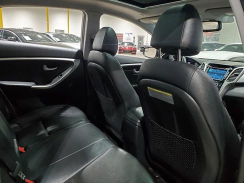Used 2014 Hyundai Elantra GT w/ Option Group 03 image 20