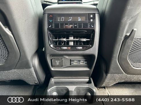 Used 2023 Jeep Grand Cherokee L Limited w/ Trailer Tow Group (B) AWD/4WD image 41