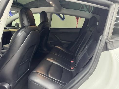 Used 2021 Tesla Model 3 Standard Range Plus RWD image 19
