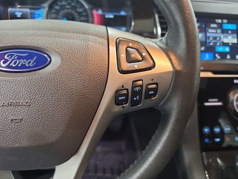 Used 2019 Ford Taurus Limited AWD/4WD image 18