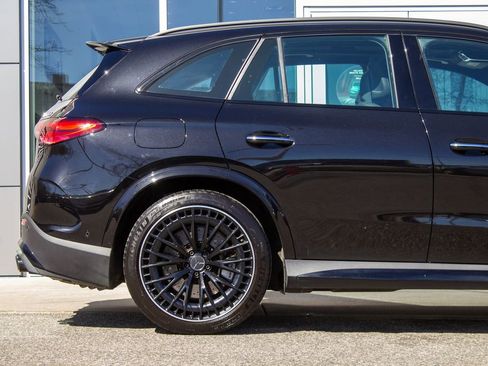 Used 2025 Mercedes-Benz GLC 43 AMG 4MATIC image 8