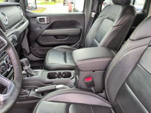 Certified 2022 Jeep Wrangler Unlimited Sahara w/ Cold Weather Group AWD/4WD image 29