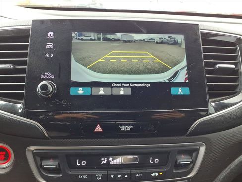 Used 2022 Honda Pilot TrailSport image 13