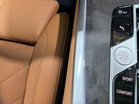 Certified 2024 BMW X7 xDrive40i image 42