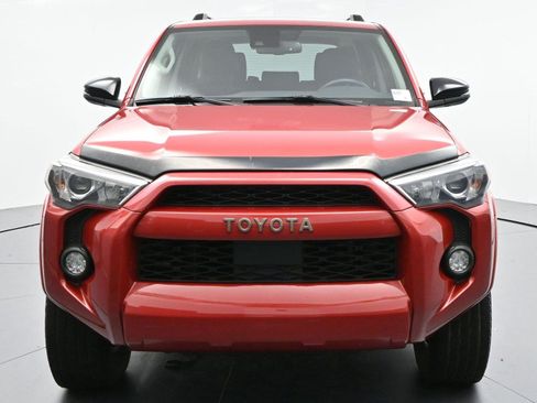 Used 2023 Toyota 4Runner 40th Anniversary SE AWD/4WD image 2