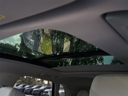 Certified 2023 Audi Q3 2.0T Premium w/ Convenience Package image 16