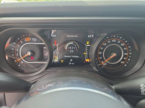 New 2026 Jeep Wrangler Unlimited Sahara AWD/4WD image 19