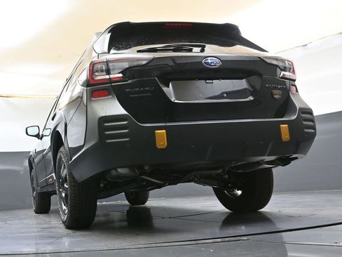 Certified 2025 Subaru Outback Wilderness image 38