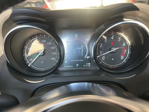 Used 2018 Jaguar F-TYPE Convertible RWD image 20