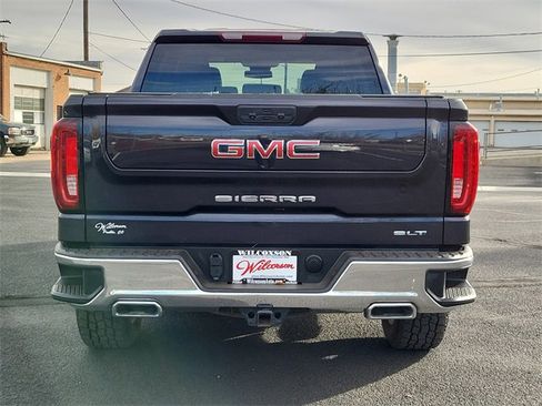 Used 2023 GMC Sierra 1500 SLT w/ SLT Premium Package image 4