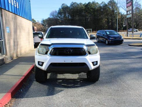 Used 2015 Toyota Tacoma PreRunner w/ SR5 Package image 2