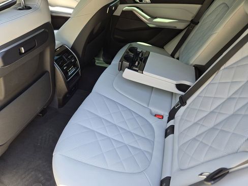 Used 2025 BMW X5 sDrive40i w/ M Sport Package RWD image 40