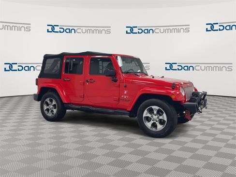 Used 2017 Jeep Wrangler Unlimited Sahara w/ Connectivity Group image 2