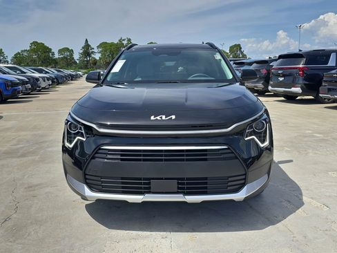 New 2026 Kia Niro EX FWD image 3