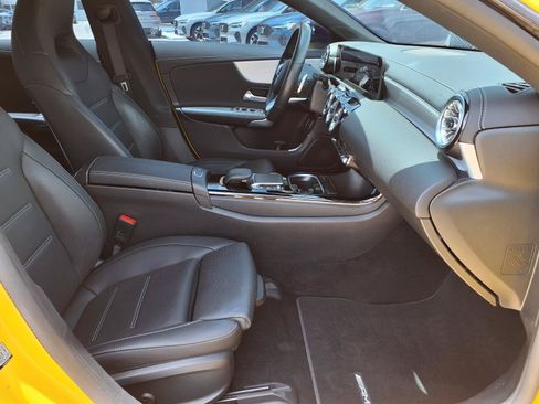 Used 2023 Mercedes-Benz CLA 250 image 11