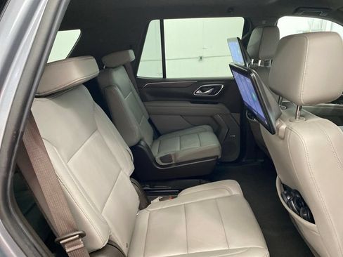 Used 2021 Chevrolet Tahoe LT w/ Luxury Package AWD/4WD image 32