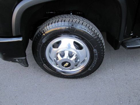 Used 2020 Chevrolet Silverado 3500 High Country image 15