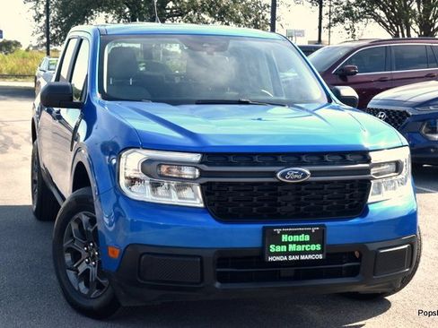 Used 2022 Ford Maverick XLT image 2