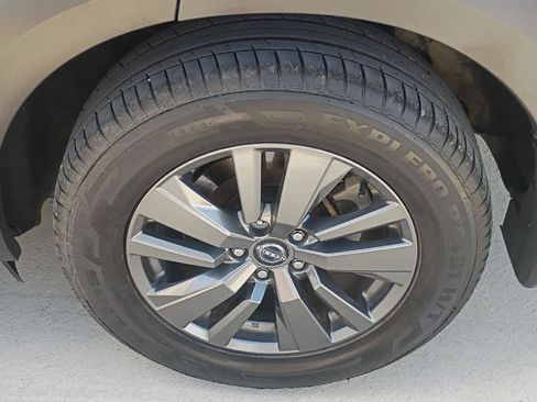 Used 2022 Nissan Pathfinder SV w/ SV Black Package FWD image 24