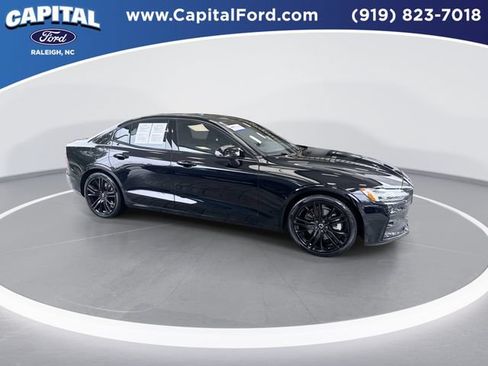 Used 2024 Volvo S60 B5 Plus w/ Climate Package AWD/4WD image 9