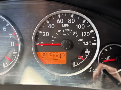 Used 2011 Nissan Pathfinder Silver image 23