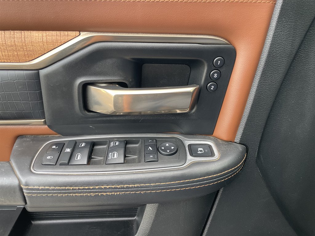 Used 2022 RAM 3500 Limited AWD/4WD image 34