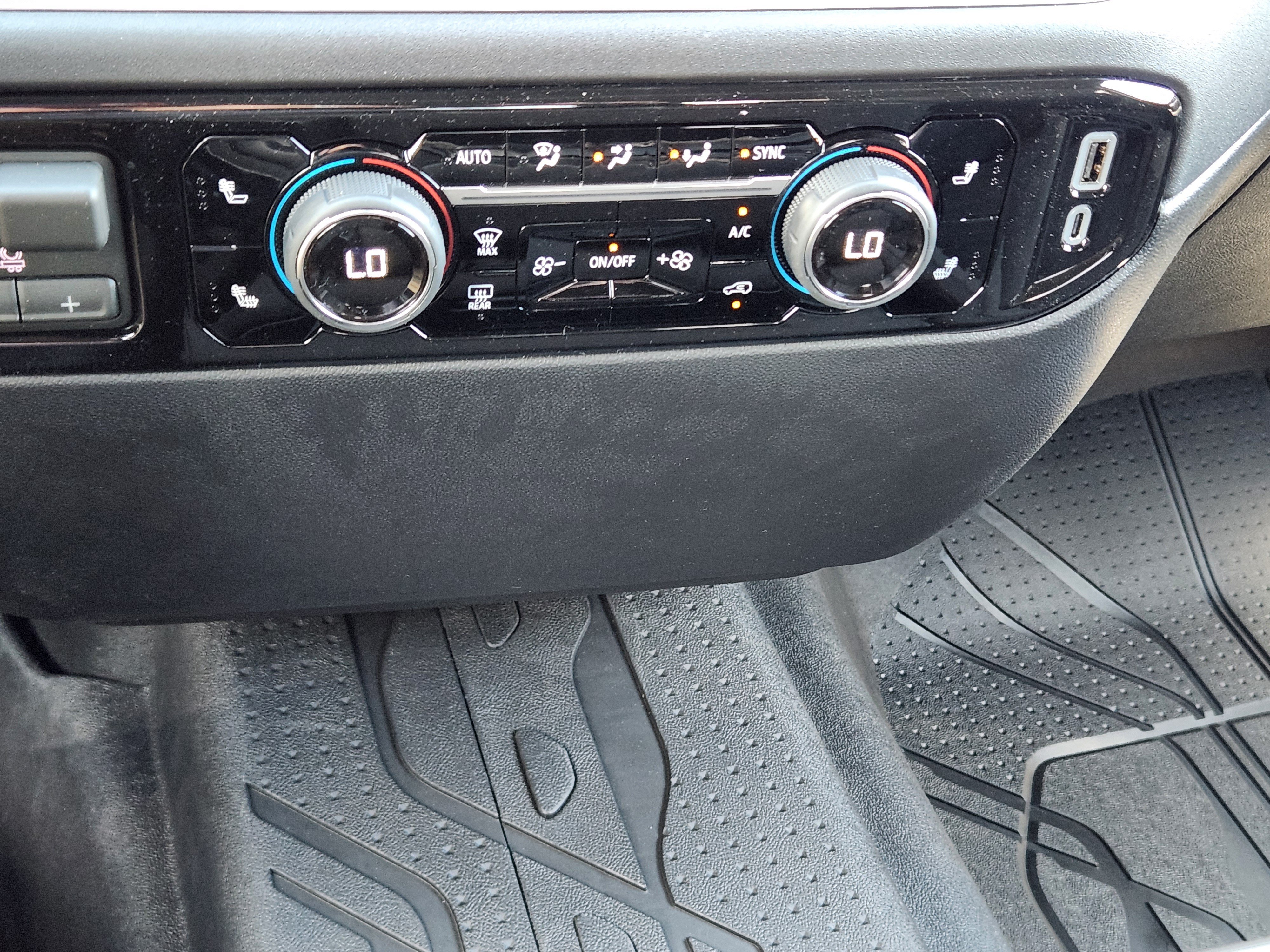 New 2026 Chevrolet Silverado 1500 RST w/ RST Select Package RWD image 15