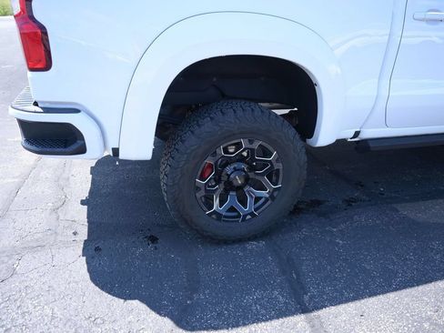 Used 2021 Chevrolet Silverado 1500 RST w/ Convenience Package II AWD/4WD image 31