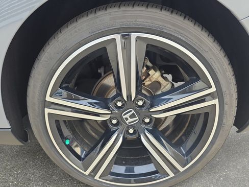 Used 2023 Honda Accord Sport image 30