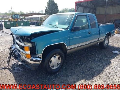 Used 1998 Chevrolet Silverado 1500 4x4 Extended Cab w/ Preferred Equipment Group 2 image 2
