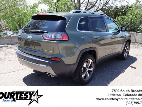 Used 2019 Jeep Cherokee Limited w/ Luxury Group AWD/4WD image 6