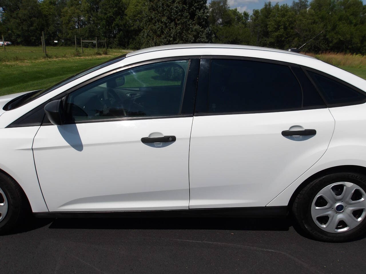 Used 2016 Ford Focus S FWD image 30