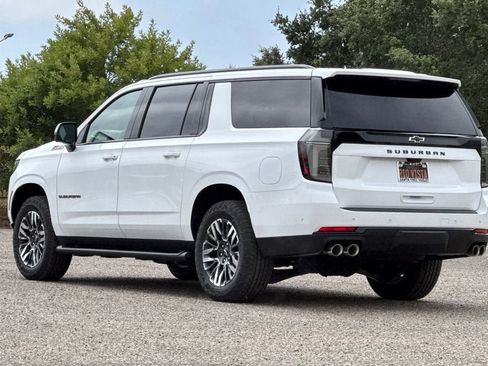 New 2026 Chevrolet Suburban Z71 w/ Z71 Off-Road Package AWD/4WD image 6