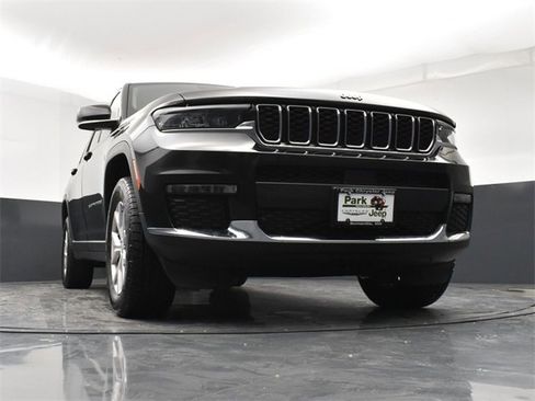 Used 2021 Jeep Grand Cherokee L Limited image 19