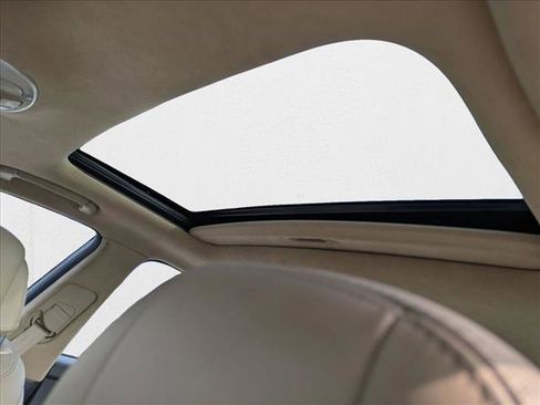 Used 2012 Hyundai Equus Signature image 16