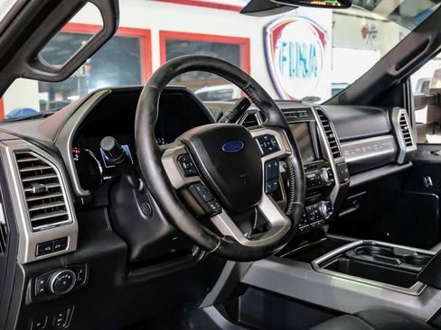 Used 2017 Ford F250 Platinum w/ Platinum Ultimate Package image 16