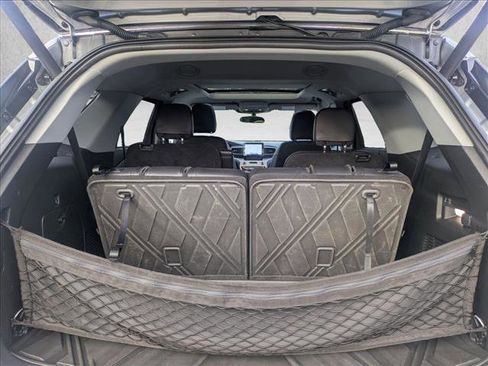 Used 2023 Ford Explorer XLT w/ Equipment Group 202A image 6