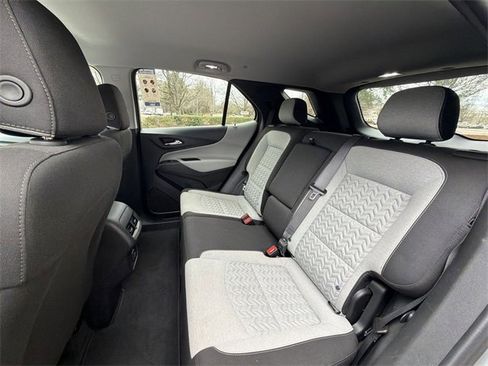 Used 2024 Chevrolet Equinox LT image 23