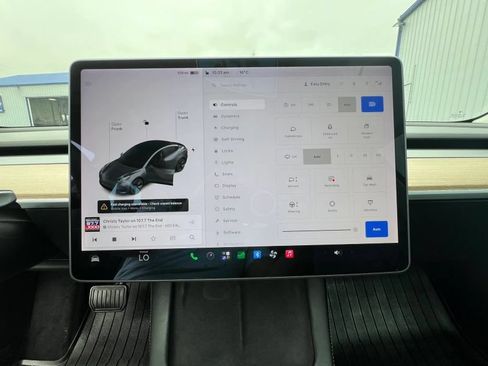Used 2021 Tesla Model 3 Standard Range Plus RWD image 31