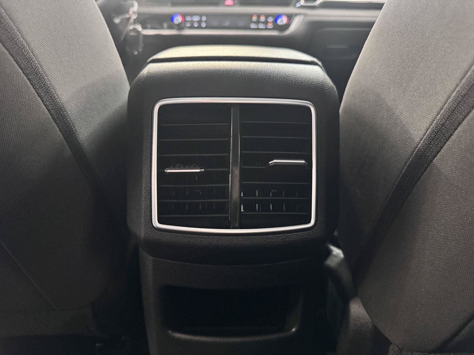 Certified 2025 Kia Sportage LX AWD/4WD image 30