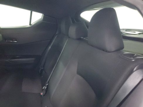 Used 2018 Toyota C-HR XLE image 14