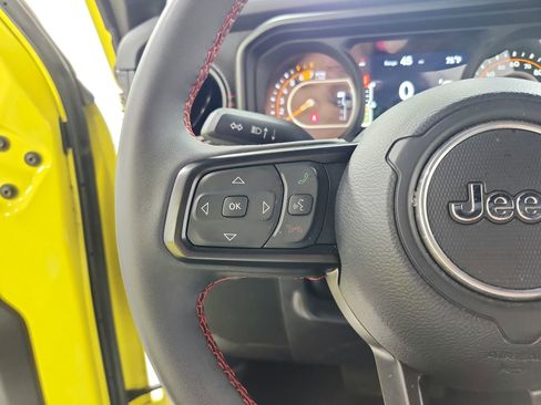 Used 2024 Jeep Wrangler Unlimited Rubicon image 23