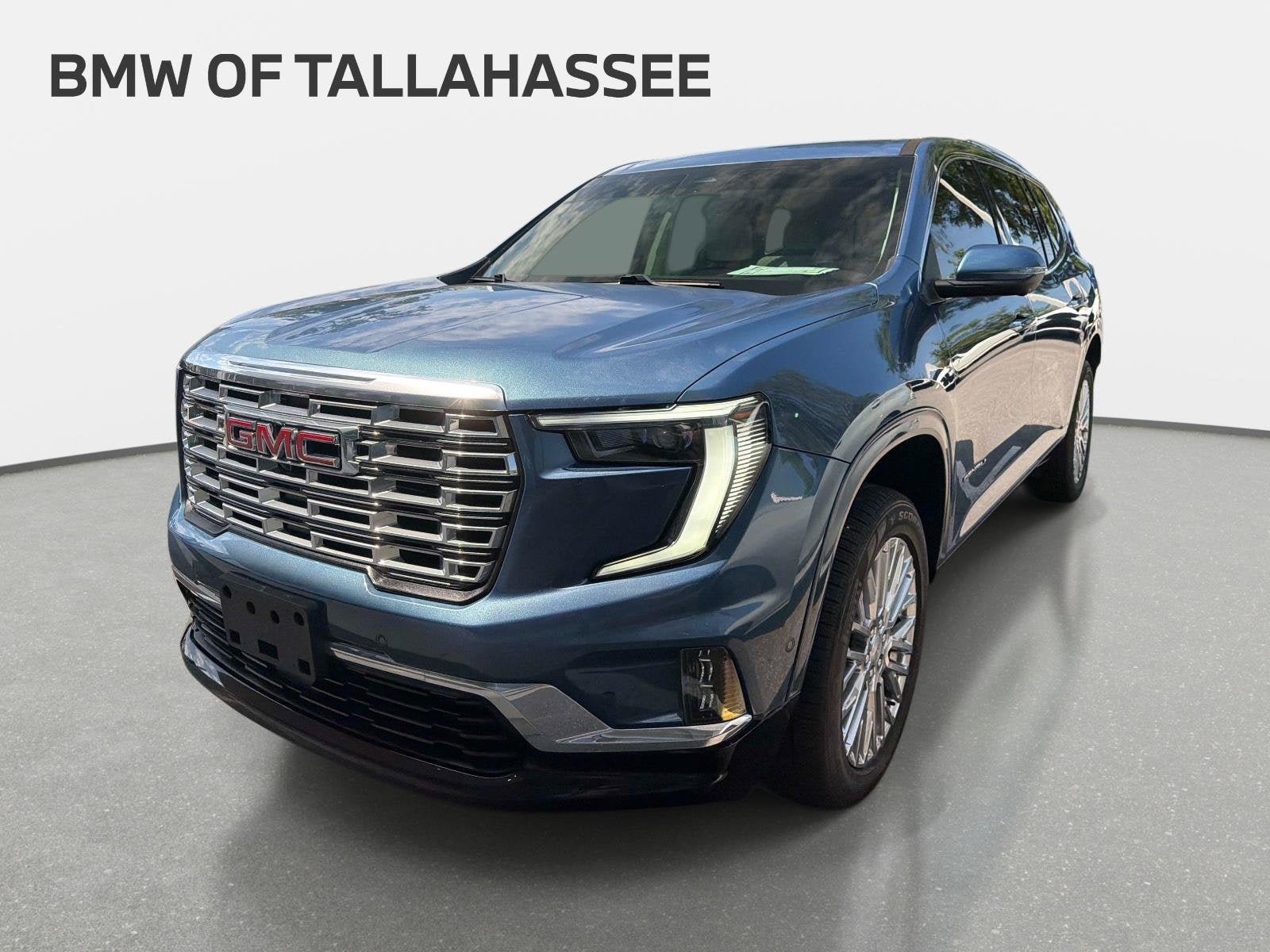 Used 2024 GMC Acadia Denali w/ Super Cruise Package FWD image 1
